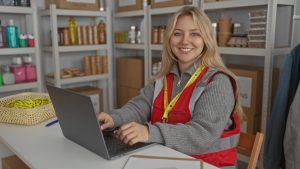 Volontariato (Shutterstock)